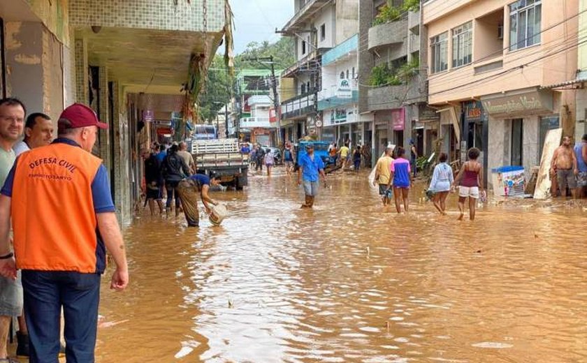 Governo federal discute plano de ação para municípios afetados pelas chuvas