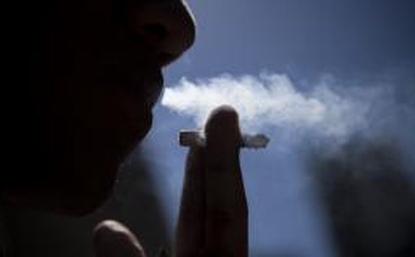 Anvisa vai investigar propaganda de cigarro em festas universitárias