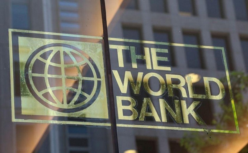 Abertura comercial tiraria 6 milhões de brasileiros da pobreza, diz Banco Mundial