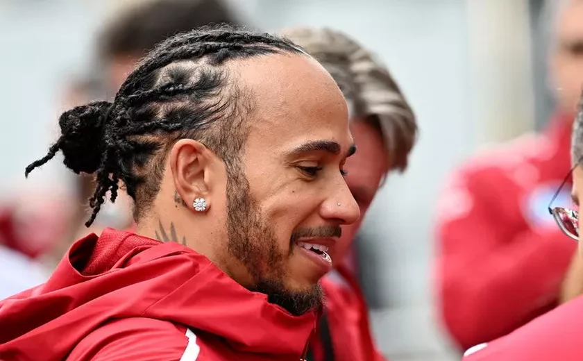 Hamilton se diz feliz com atualizações no carro da Ferrari