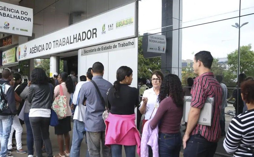 IBGE vai revisar dados históricos de desemprego com base no Censo 2022