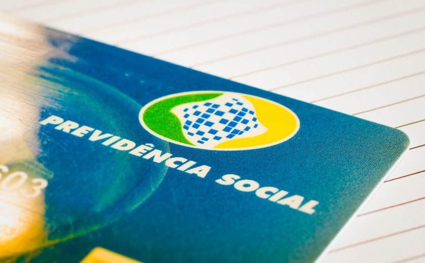 Comissão debate impactos das contribuições previdenciárias sobre aposentadoria de servidores públicos