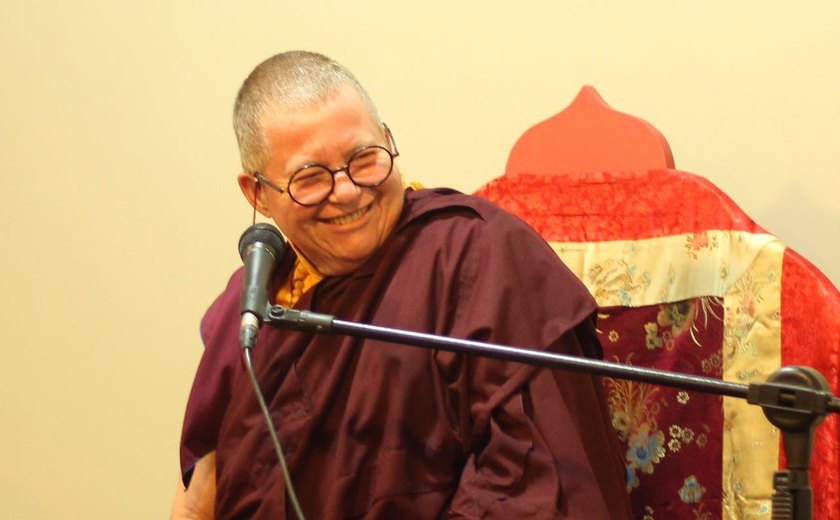 Rota interior: Venerável Ani Zamba Chözom volta a Maceió e repassa ensinamentos budistas