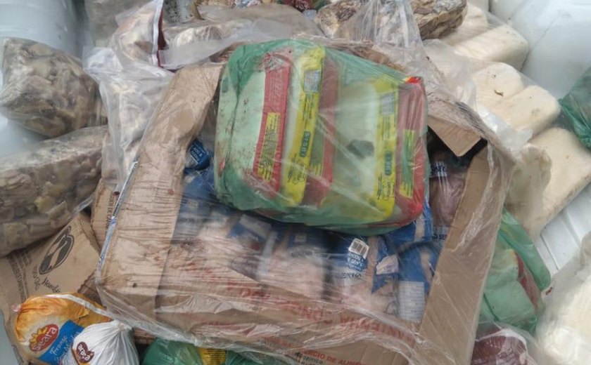 Vigilância Sanitária apreende 300 kg de alimentos impróprios para consumo na Levada