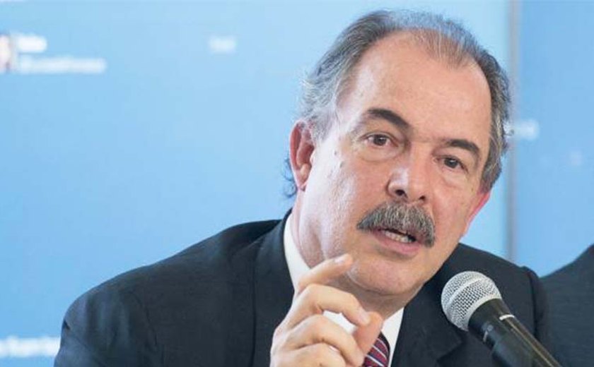 Mercadante, sobre Americanas: Podemos dar crédito para fornecedores que são vítimas