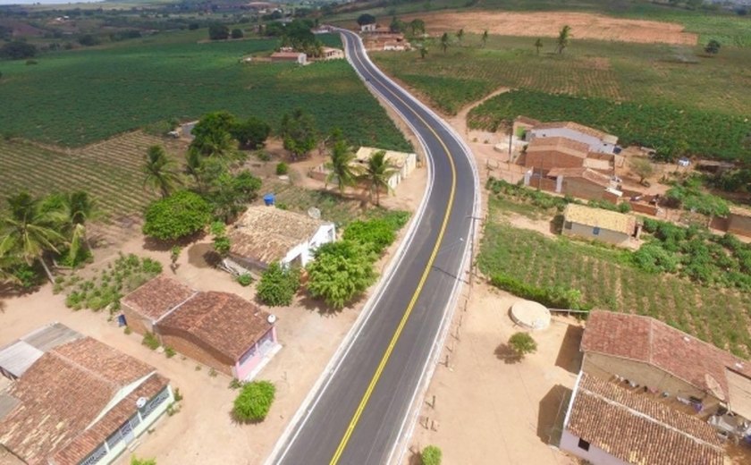 Girau do Ponciano ganha construção de acesso ao povoado Canafístula do Cipriano