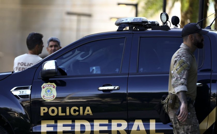 Operação da PF investiga evasão de divisas e lavagem de dinheiro