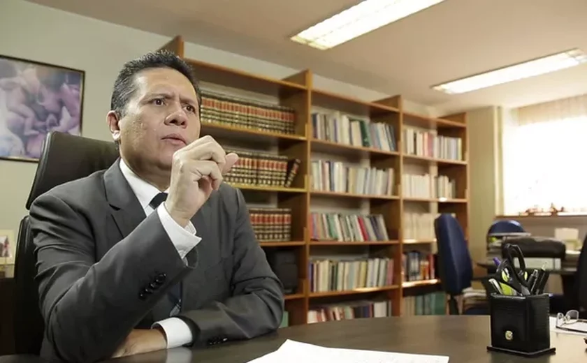 PGR reitera pedido de condenação de mais 40 pessoas por atos golpistas