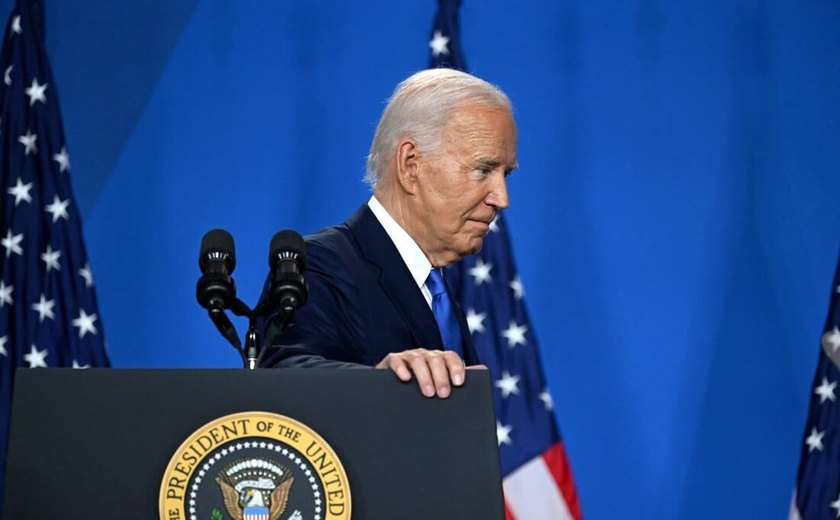 Cai o número de americanos que consideram presidente Biden 'mentalmente afiado', diz pesquisa