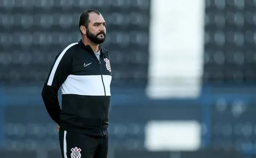 Corinthians anuncia a demissão de ex-jogador Danilo do comando técnico sub-20
