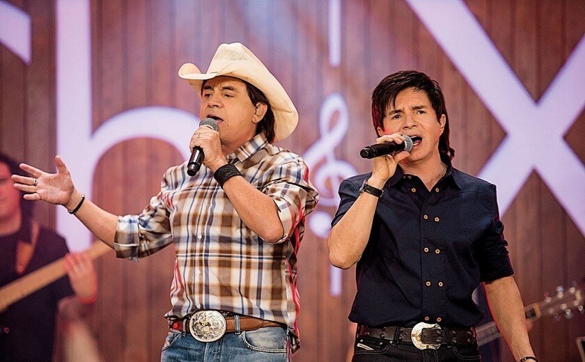 Chitãozinho & Xororó lançam canção e preparam álbum que terá Barry Gibb
