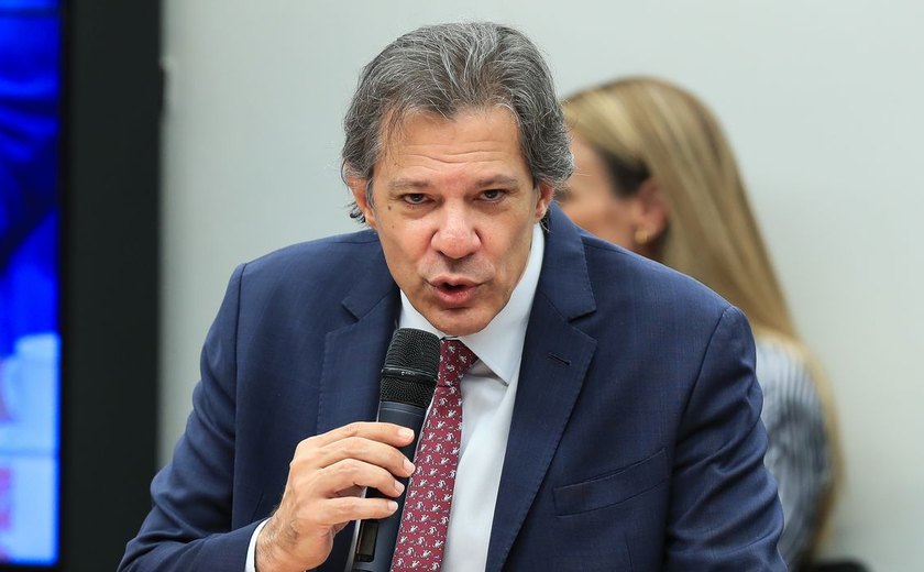 Haddad atribui alta do dólar a 'ruídos' na comunicação