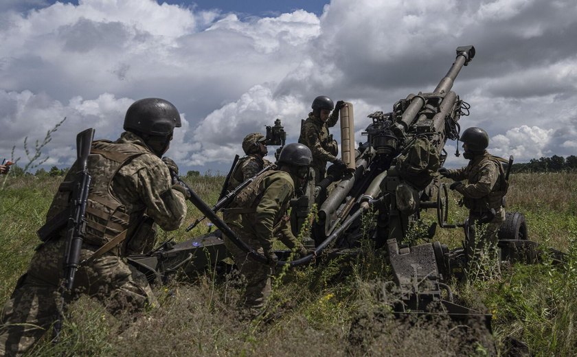 Ucrânia confirma que todos os suprimentos de armas dos EUA foram interrompidos, diz mídia