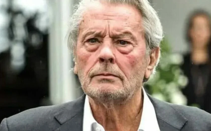 Morre Alain Delon, astro do cinema francês, aos 88 anos