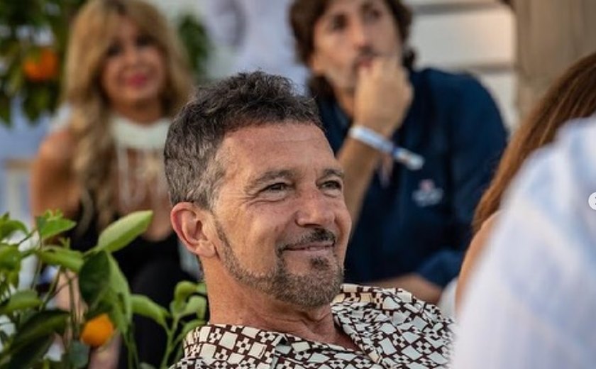 Antonio Banderas visita o Rio para lançar nova linha de perfumes; evento reuniu celebridades