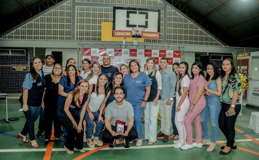 Guilherme Lopes e servidores da Saúde celebram sucesso da campanha contra Covid em Penedo