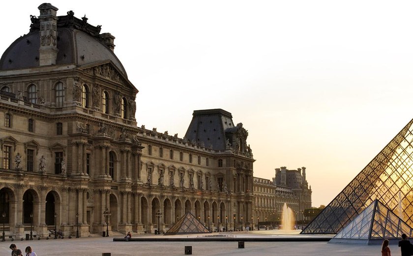 Museu do Louvre fecha ala por causa de cheia no rio Sena