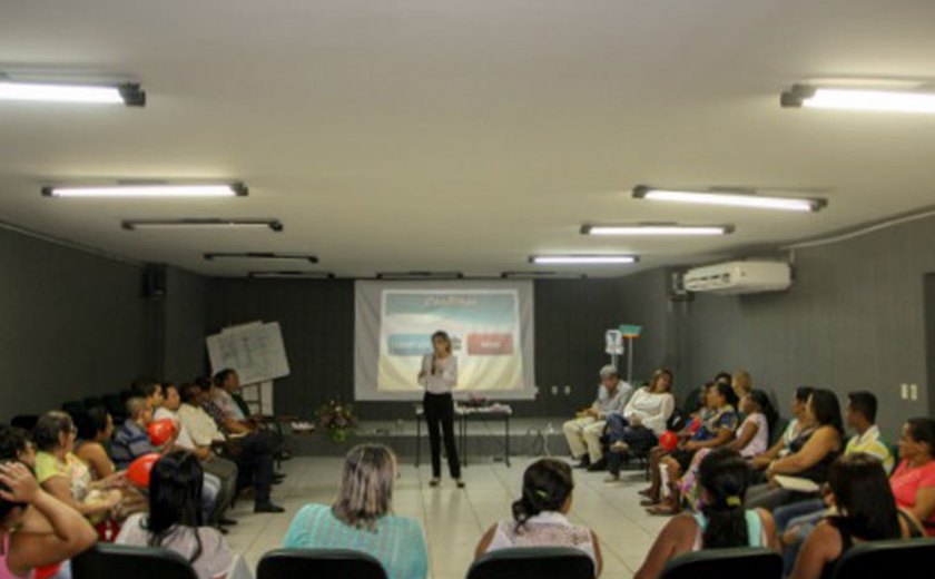 Arapiraca: Profissionais de serviços gerais da Prefeitura se capacitam