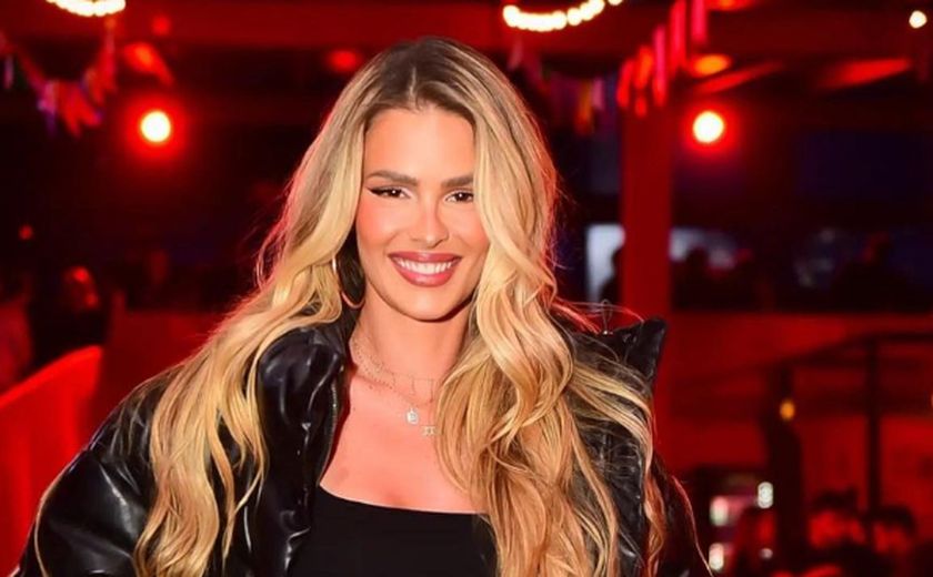 Yasmin Brunet aparece em jantar com MC Daniel e agita rumores sobre romance