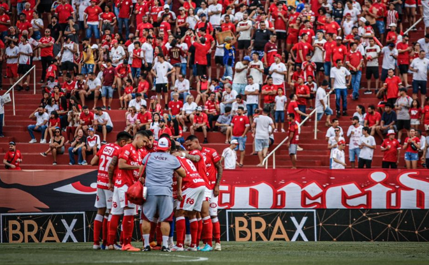 Vila Nova cede o empate ao Botafogo e perde chance de voltar ao G4 da Série B
