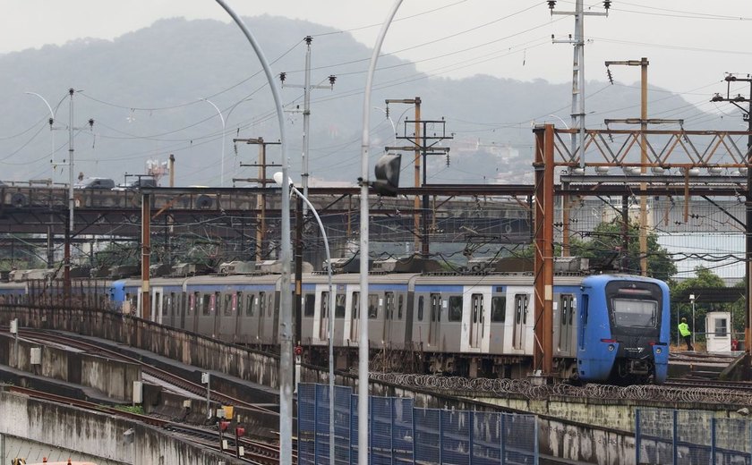 Trem de São Paulo para por quase 30 minutos e causa transtornos