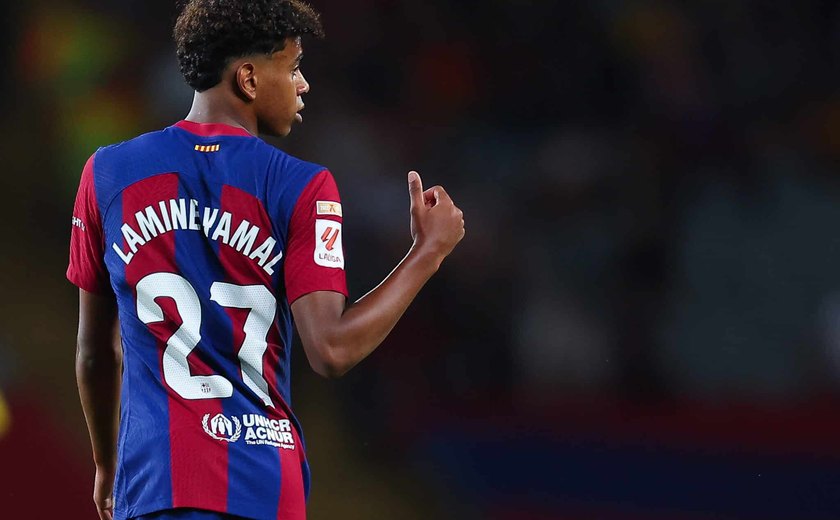 Yamal pede desculpas por eliminação na Liga dos Campeões e 'promete' título para o Barcelona