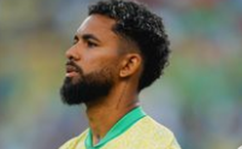 Com a seleção brasileira na Copa América, Douglas Luiz é anunciado na Juventus