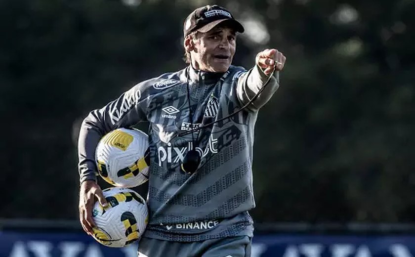 Bustos vê Santos ‘frouxo’ no 1º tempo em Curitiba e exige vitória sobre o América