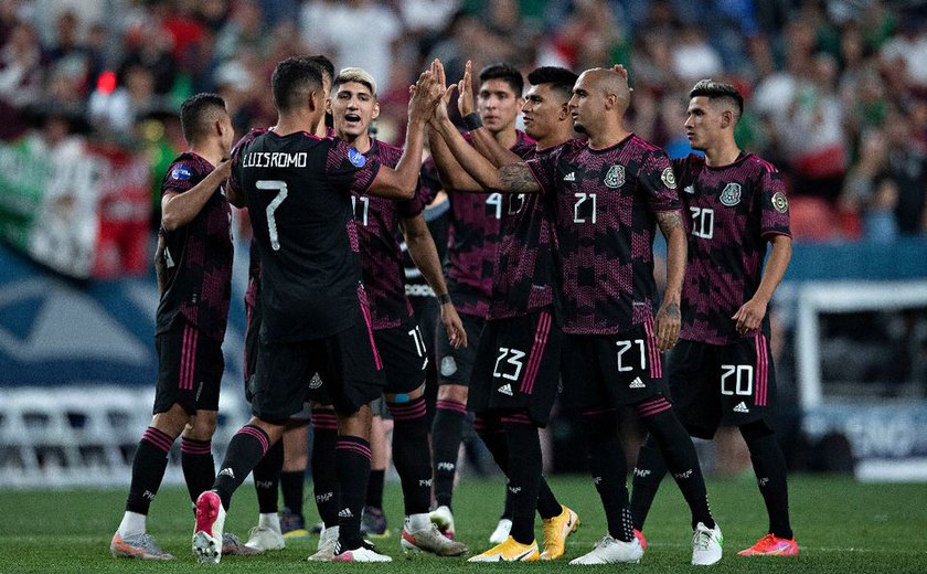 EUA e México se garantem na Copa e Costa Rica vai à repescagem