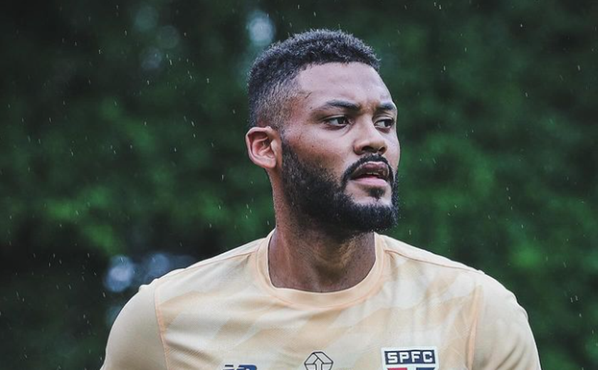 São Paulo prorroga contrato do zagueiro Sabino até o fim da temporada