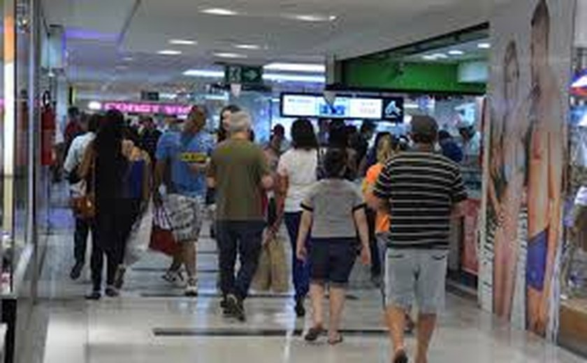 Confiança do Comércio sobe 1,4% em junho ante maio e tem 3ª alta consecutiva, mostra CNC