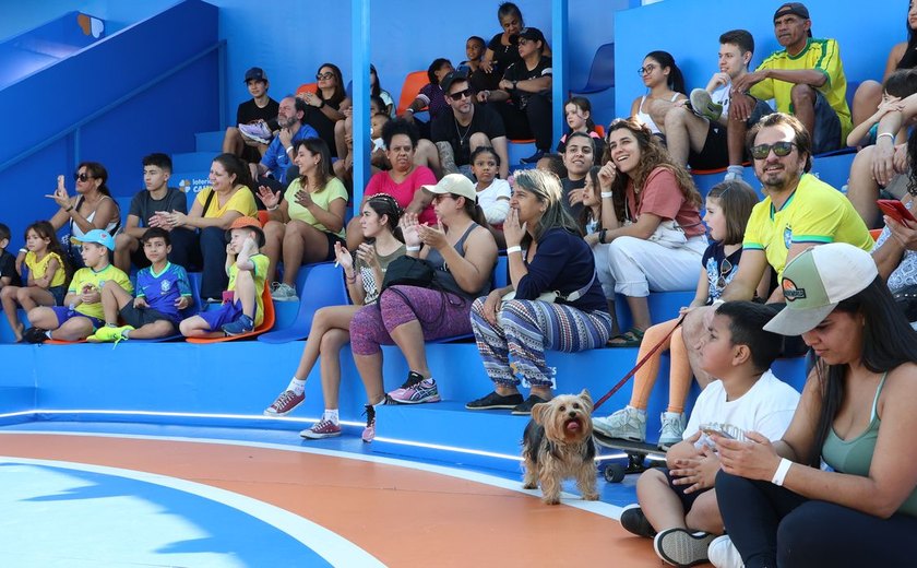 Torcida diz que futebol feminino precisa melhorar para chegar ao ouro