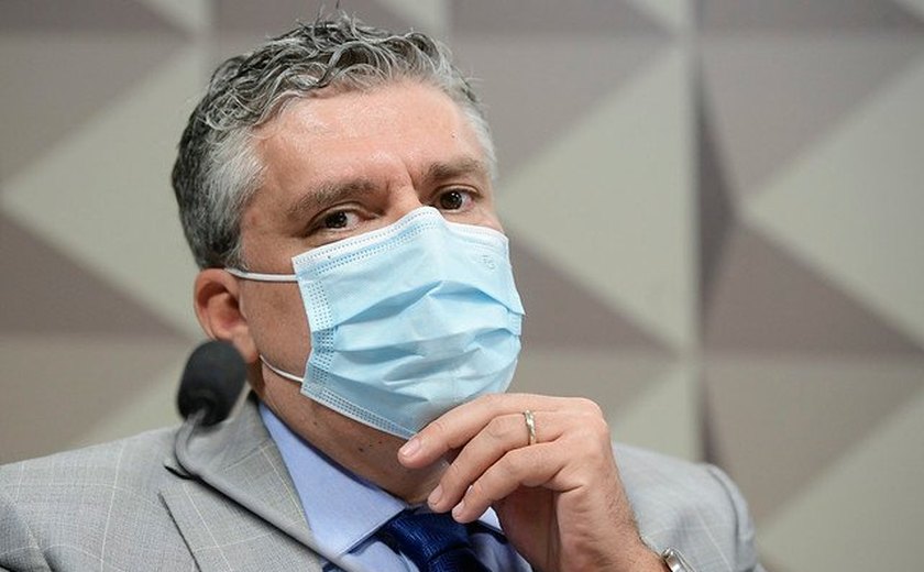 Diretor da FIB Bank nega relações com ‘dono oculto’ de empresa e Maximiano