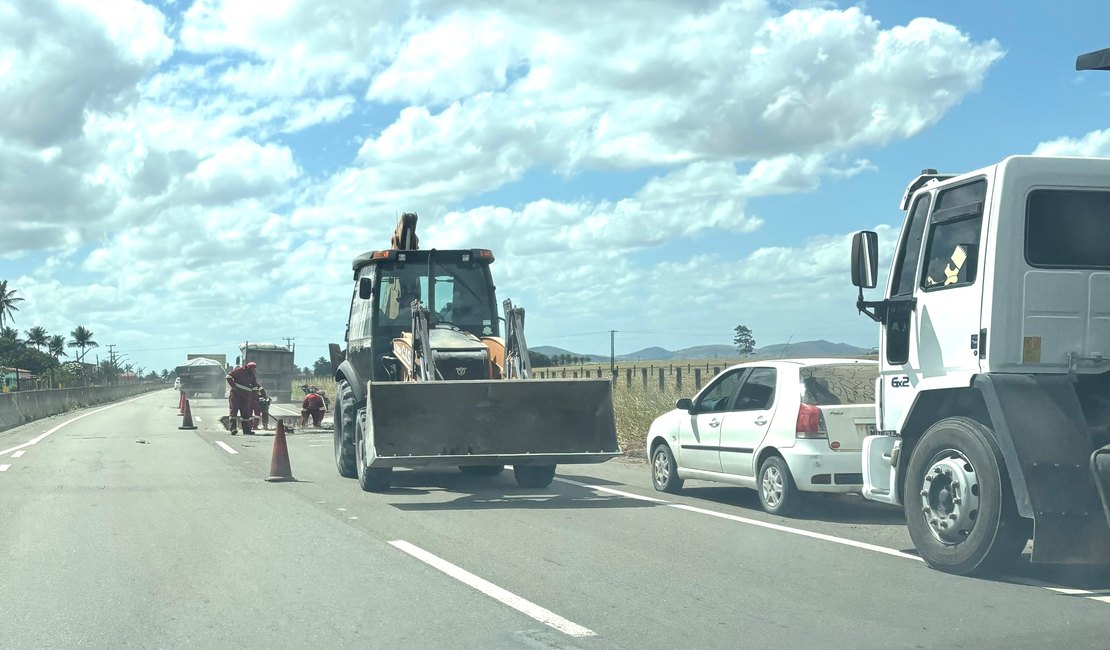 Rodovia inaugurada a pouco tempo, mais uma vez passa por reparos
