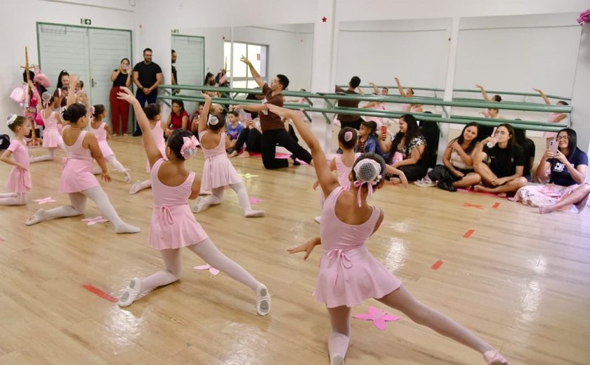 Alunos da Escola de Artes põem na prática o que aprenderam em sala de aula durante projeto “Aulas Abertas”