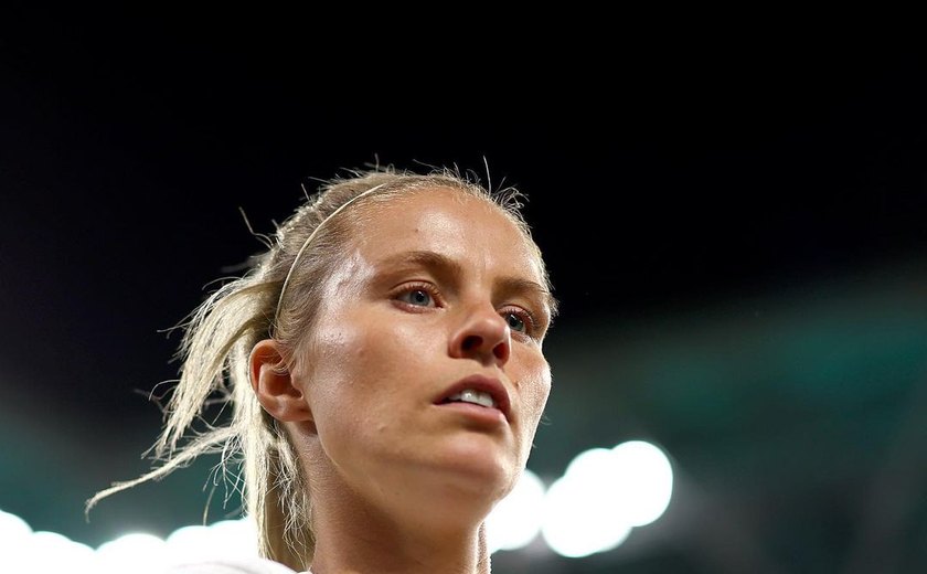 Autora do gol da vitória da Inglaterra namora jogador de rugby; saiba quem é