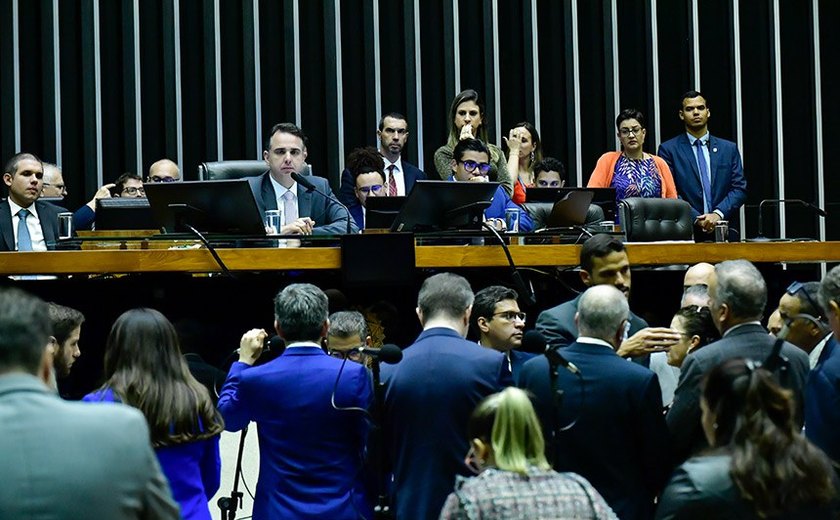 Mantidos vetos à tributação de offshores e a competências de ministérios
