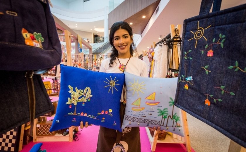 Grupo Inventiveiras comercializa peças artesanais no Maceió Shopping