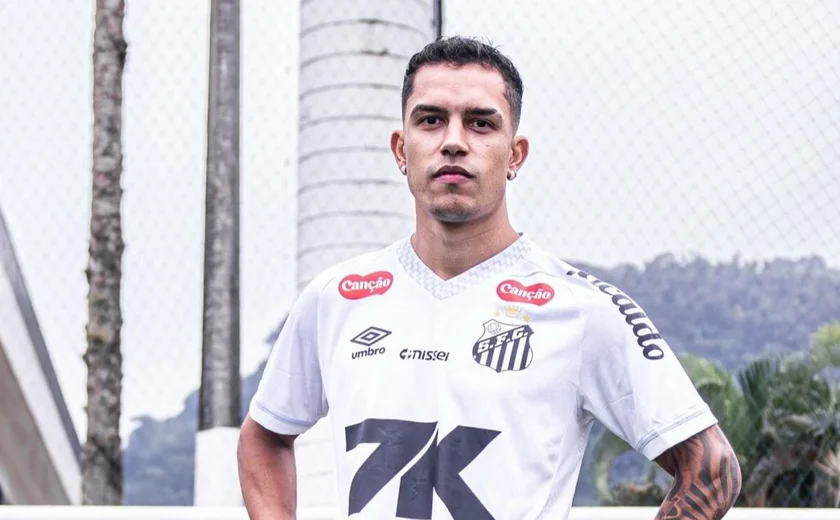 Igor Vinícius mira nova fase no Santos e admite: 'Mexeu com o meu coração'