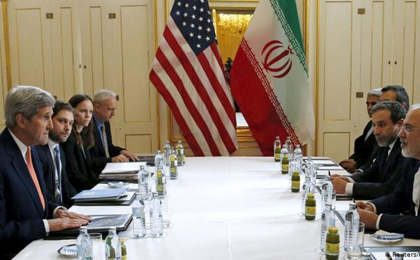 Irã não &#8216;fechou as portas&#8217; para um acordo nuclear, afirma ministério
