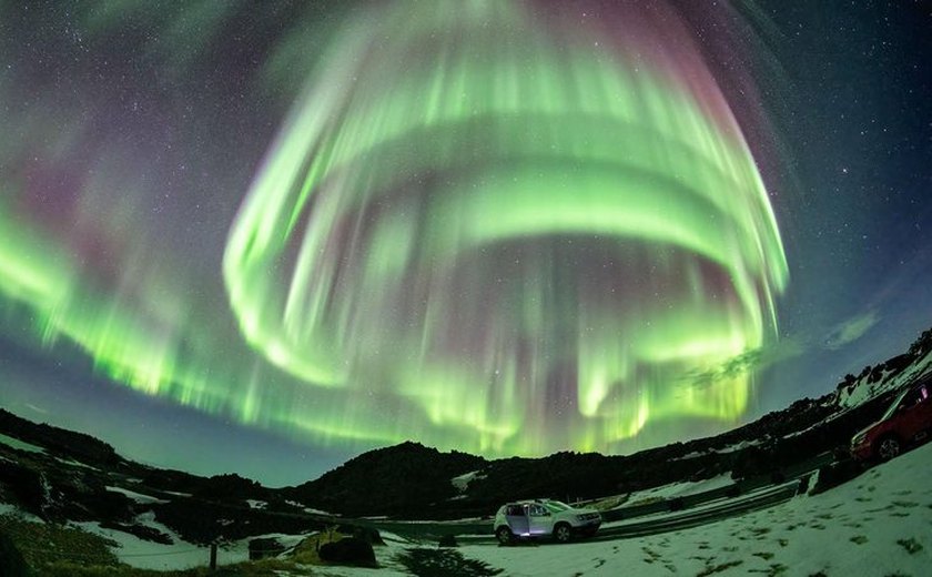 Espetáculo celestial: Explosão solar de classe X desencadeia auroras boreais e desafia Limites geográficos