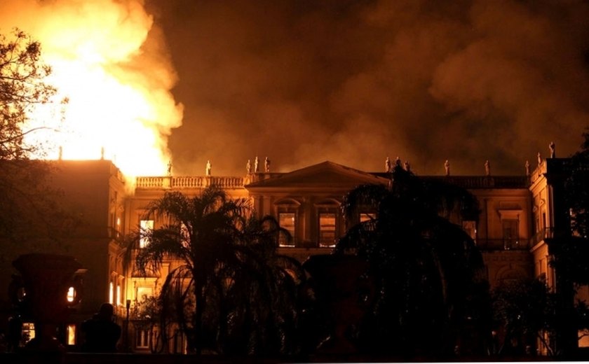 Museu Nacional: PF não vê omissão de gestores e descarta crime no incêndio