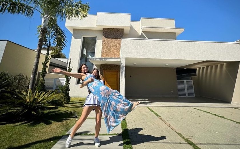 Beatriz Reis, a Bia do Brás do 'BBB 24', compra mansão para a família e recebe mensagens de ex-brothers