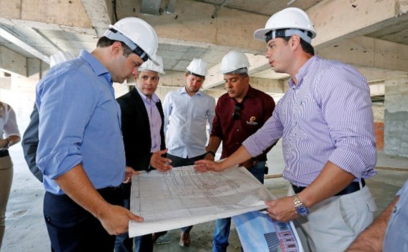 Governador visita obras que impulsionam Polo de Tecnologia em Alagoas