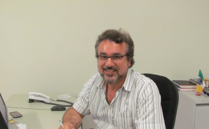 “A atividade leiteira é economicamente importante na agropecuária do sertão alagoano” diz Roberto Amaral