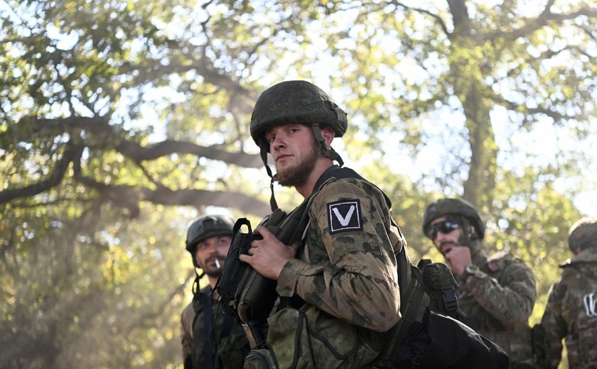 Exército russo observa cessar-fogo e não efetua ataques aéreos, de mísseis ou de artilharia, diz MD