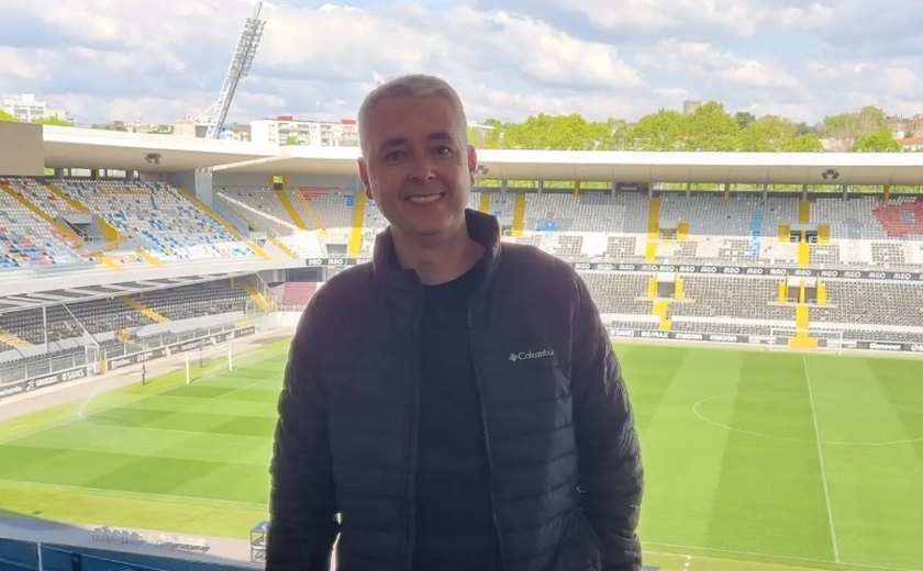 Tiago Nunes chega ao Rio e faz previsão otimista sobre o Botafogo no Brasileirão