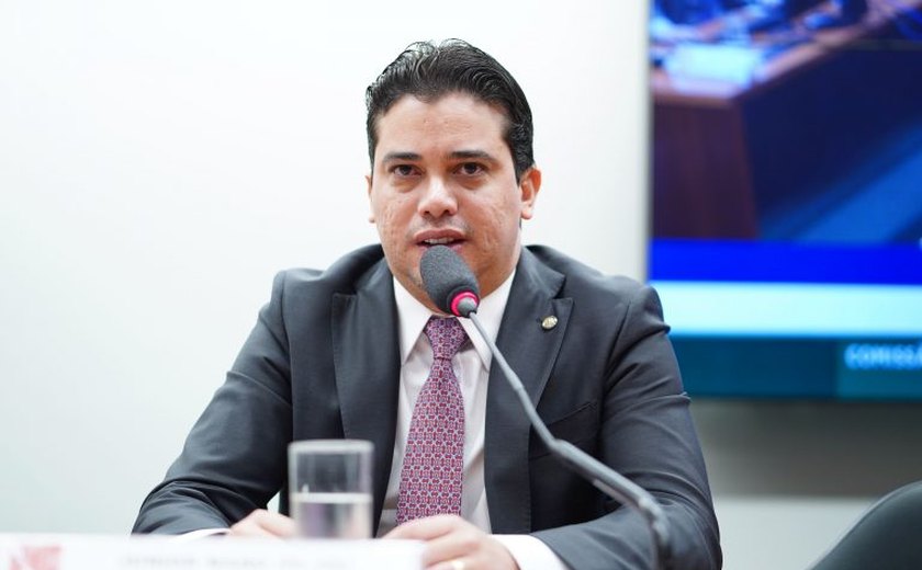 Empresas 'fantasmas' de braço direito de Júnior Mano receberam R$ 91 mi em recursos federais