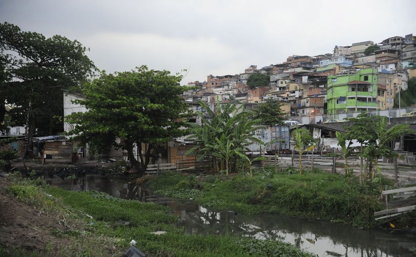 Estudo genético na Maré mostra evolução da covid-19 com impacto global