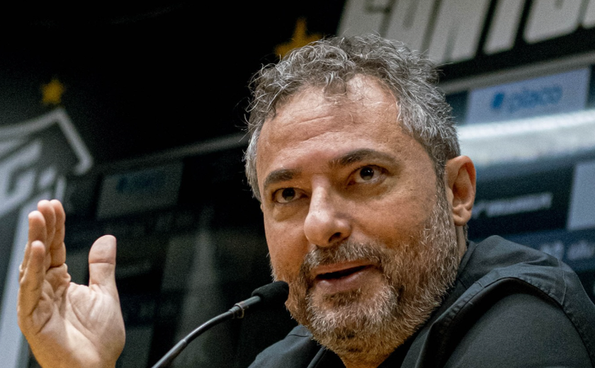 Mattos diz que Santos tem dificuldade no mercado e põe Neymar como trunfo para atrair reforços